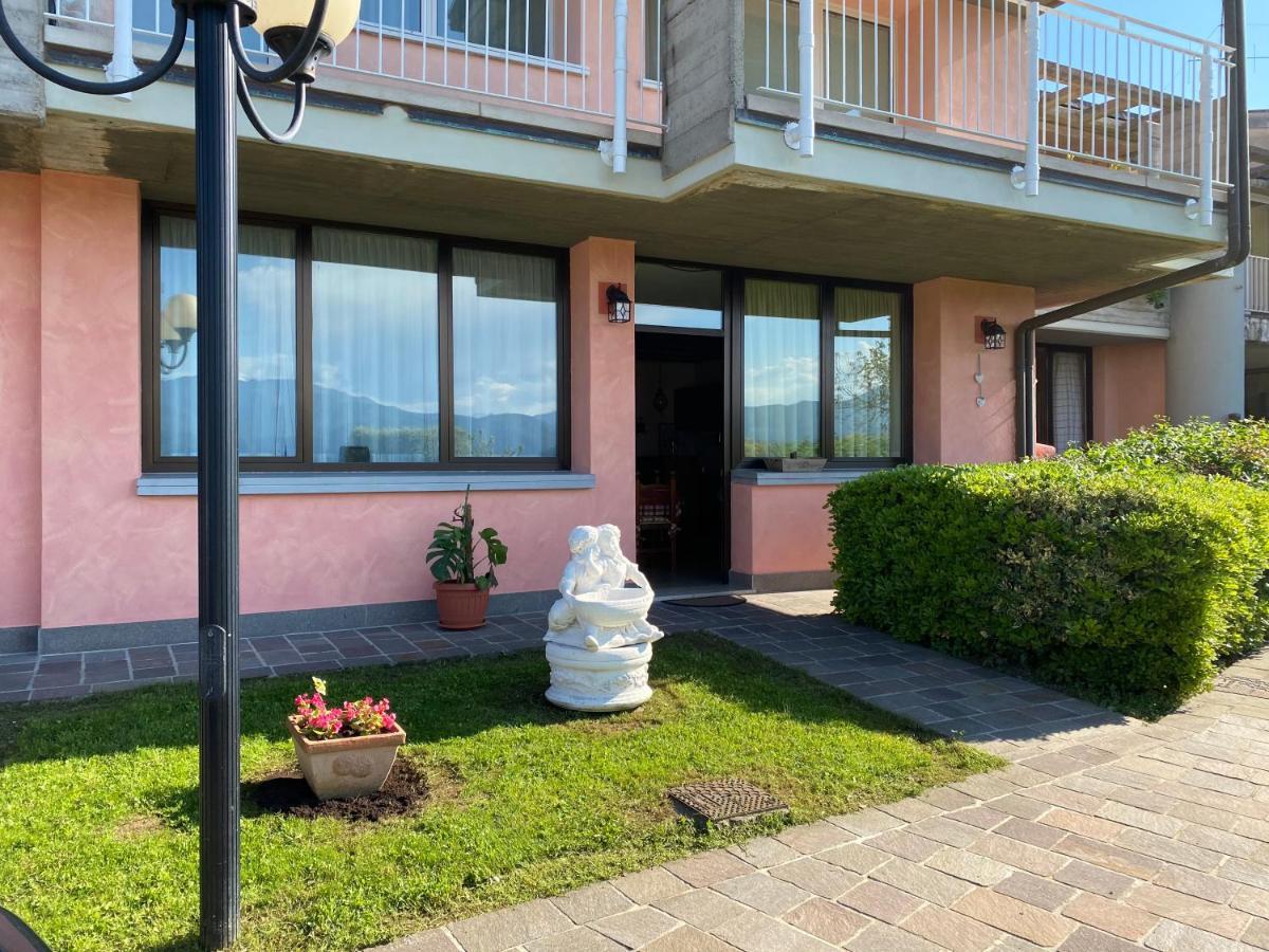 Flowers & Garden Apartment Con Vista Lago Manerba del Garda Extérieur photo