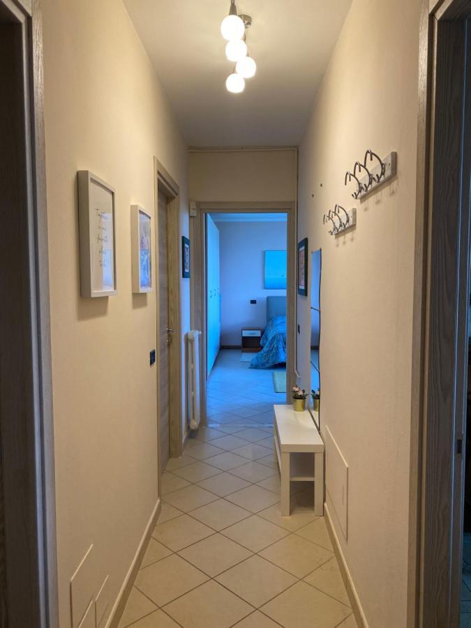 Flowers & Garden Apartment Con Vista Lago Manerba del Garda Extérieur photo